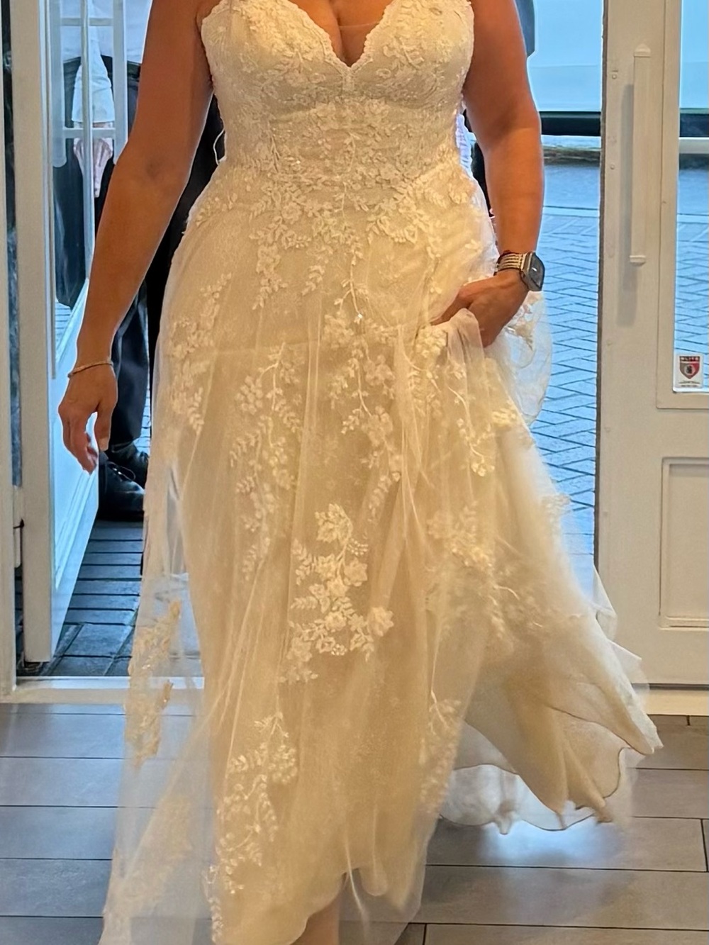 Melissa Sweet Lace Appliqué V-Neck Maxi Dress in Ivory